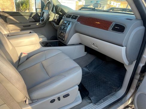 Used 2008 GMC Sierra 2500 SLT w/ Convenience Package image 18