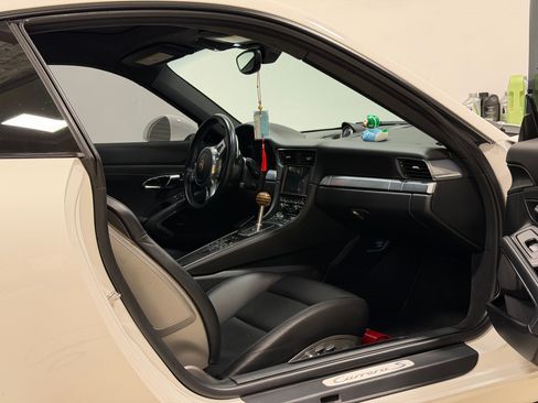 Used 2012 Porsche 911 Carrera S image 12