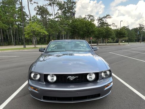 Used 2006 Ford Mustang GT image 4