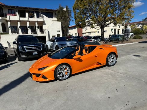 Used 2023 Lamborghini Huracan EVO AWD/4WD image 15