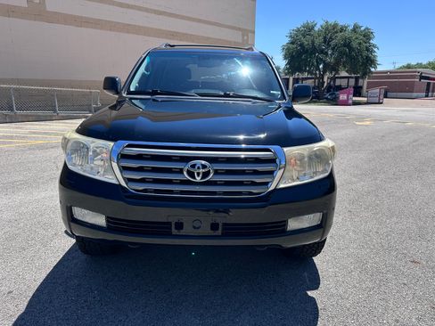 Used 2011 Toyota Land Cruiser w/ Upgrade Pkg image 8