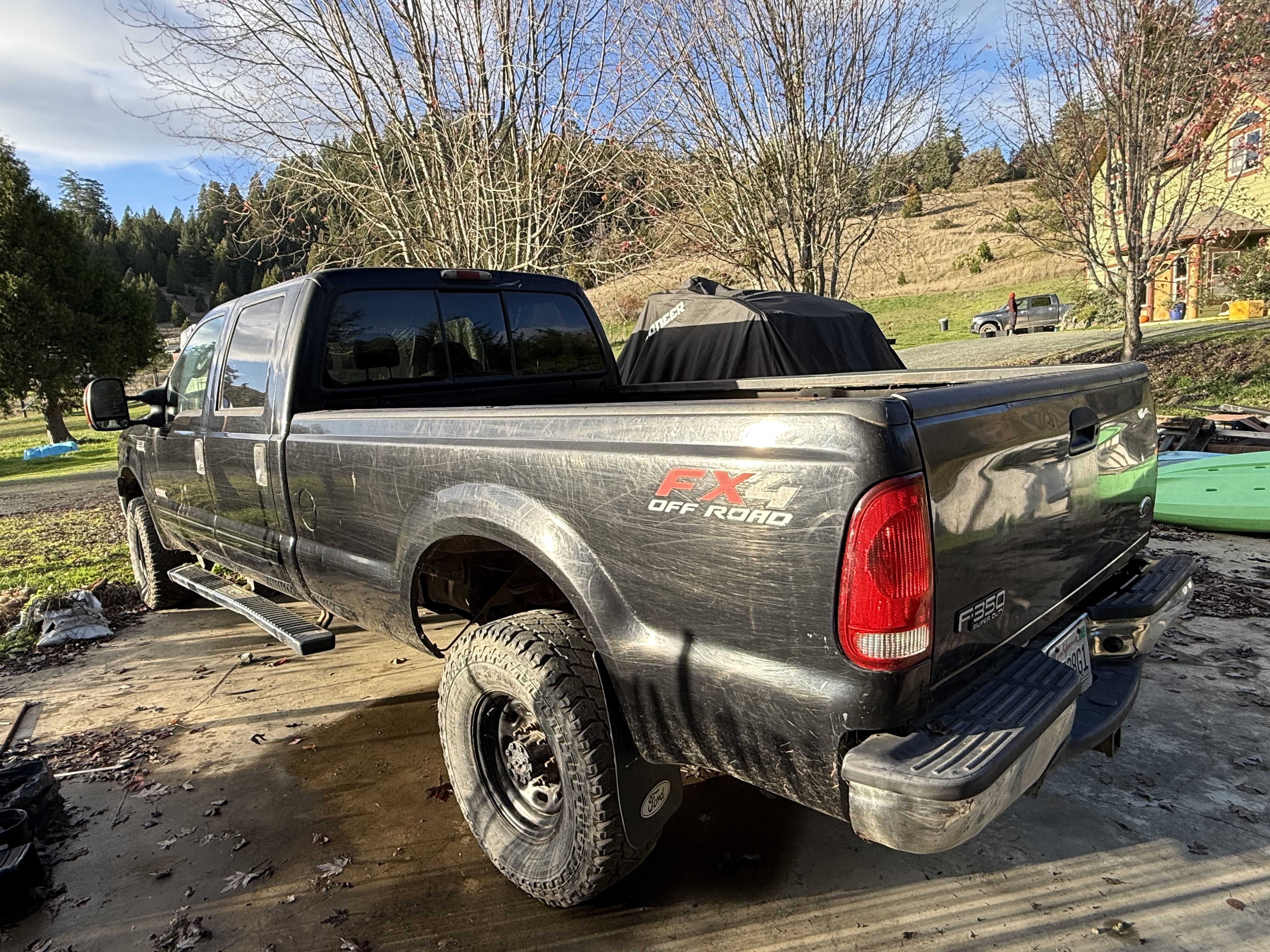 Used 2003 Ford F350 XLT AWD/4WD image 2