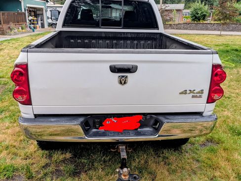 Used 2007 Dodge Ram 2500 Truck SLT AWD/4WD image 4