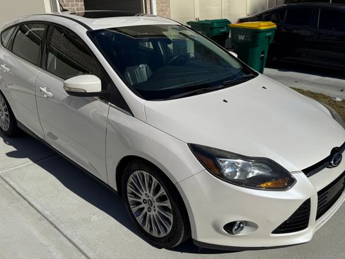 Used 2012 Ford Focus Titanium image 1