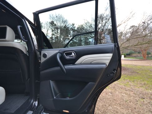 Used 2019 INFINITI QX80 Limited w/ All-Season Package image 21