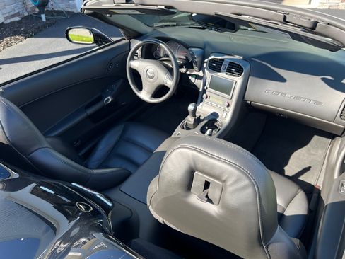 Used 2007 Chevrolet Corvette Convertible w/ Preferred Equipment Group image 17