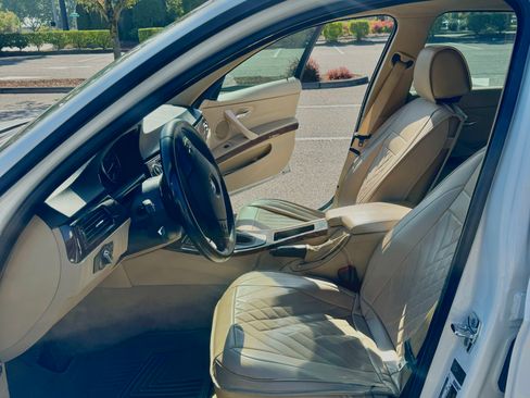 Used 2009 BMW 328i 328i Sedan 4D image 12