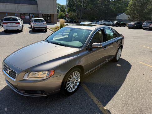 Used 2008 Volvo S80 3.2 image 1
