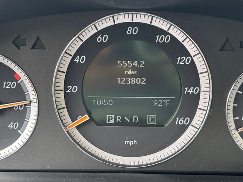 Used 2008 Mercedes-Benz C 300 4MATIC Sedan image 10