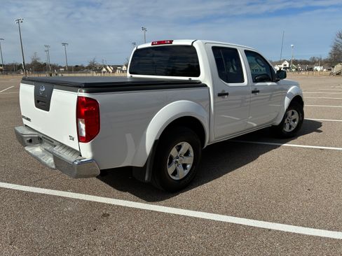 Used 2011 Nissan Frontier SV w/ SV Premium Utility Pkg image 6