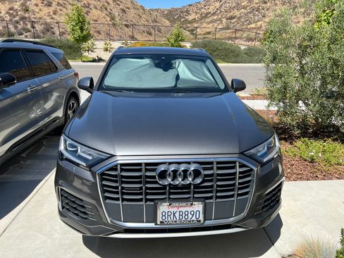 Used 2020 Audi Q7 2.0T Premium w/ Convenience Package AWD/4WD image 1