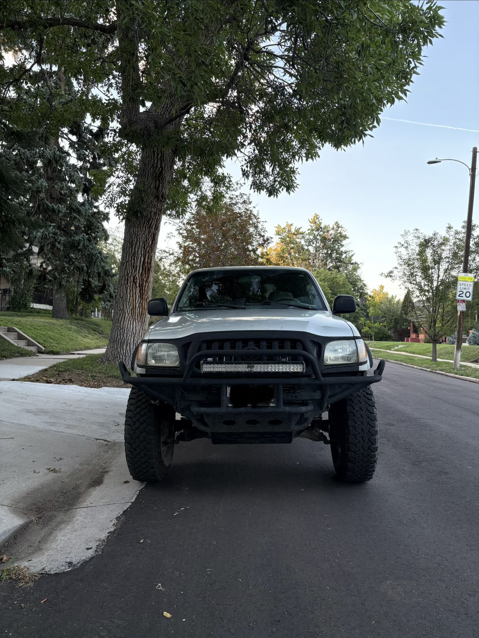Used 2004 Toyota Tacoma 4x4 Xtracab V6 w/ Convenience Pkg image 4