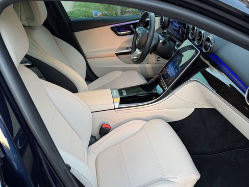 Used 2022 Mercedes-Benz C 300 C 300 Sedan 4D image 6