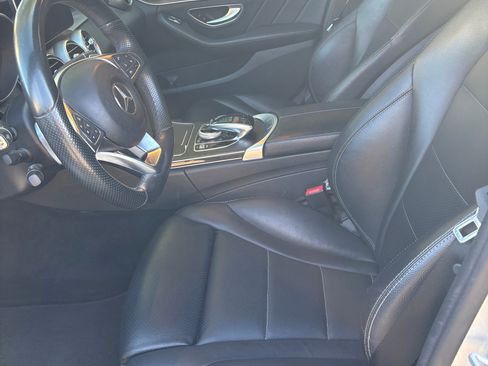 Used 2015 Mercedes-Benz C 300 4MATIC Sedan image 6