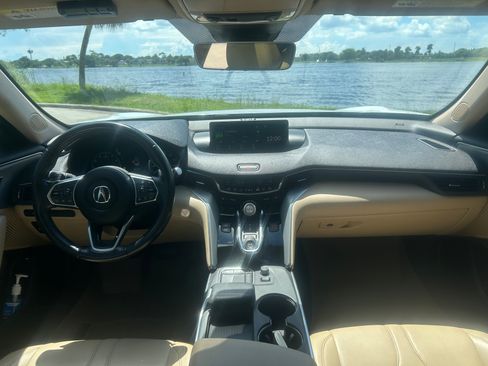Used 2021 Acura TLX FWD image 11