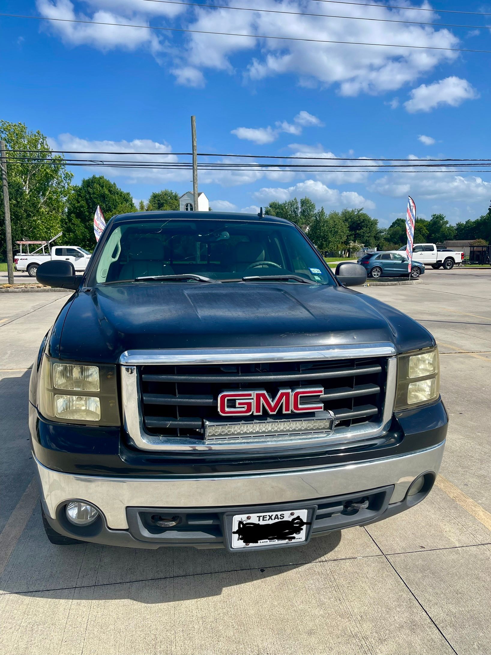 Used 2008 GMC Sierra 1500 SLE w/ Z71 Off-Road Package AWD/4WD image 1