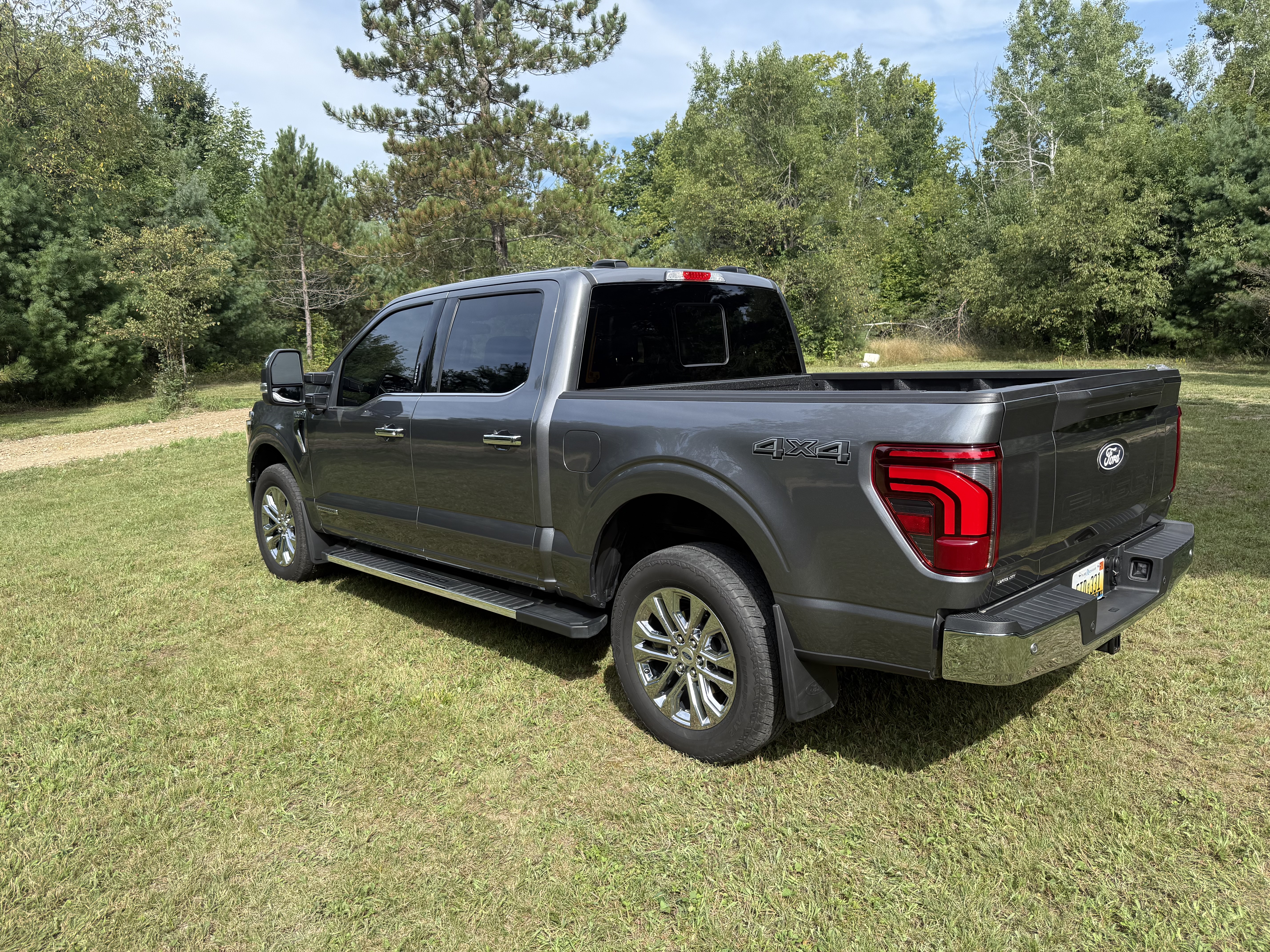 Used 2024 Ford F150 Lariat w/ Bed Utility Package AWD/4WD image 13