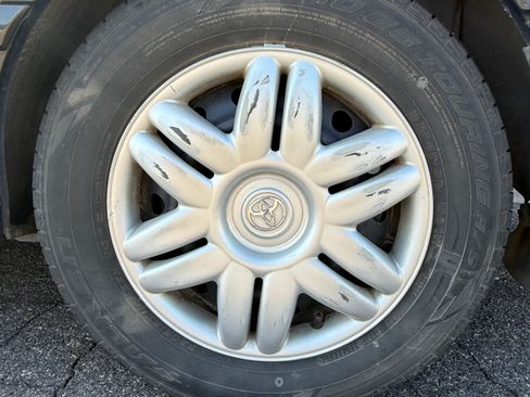 Used 2001 Toyota Camry LE image 14