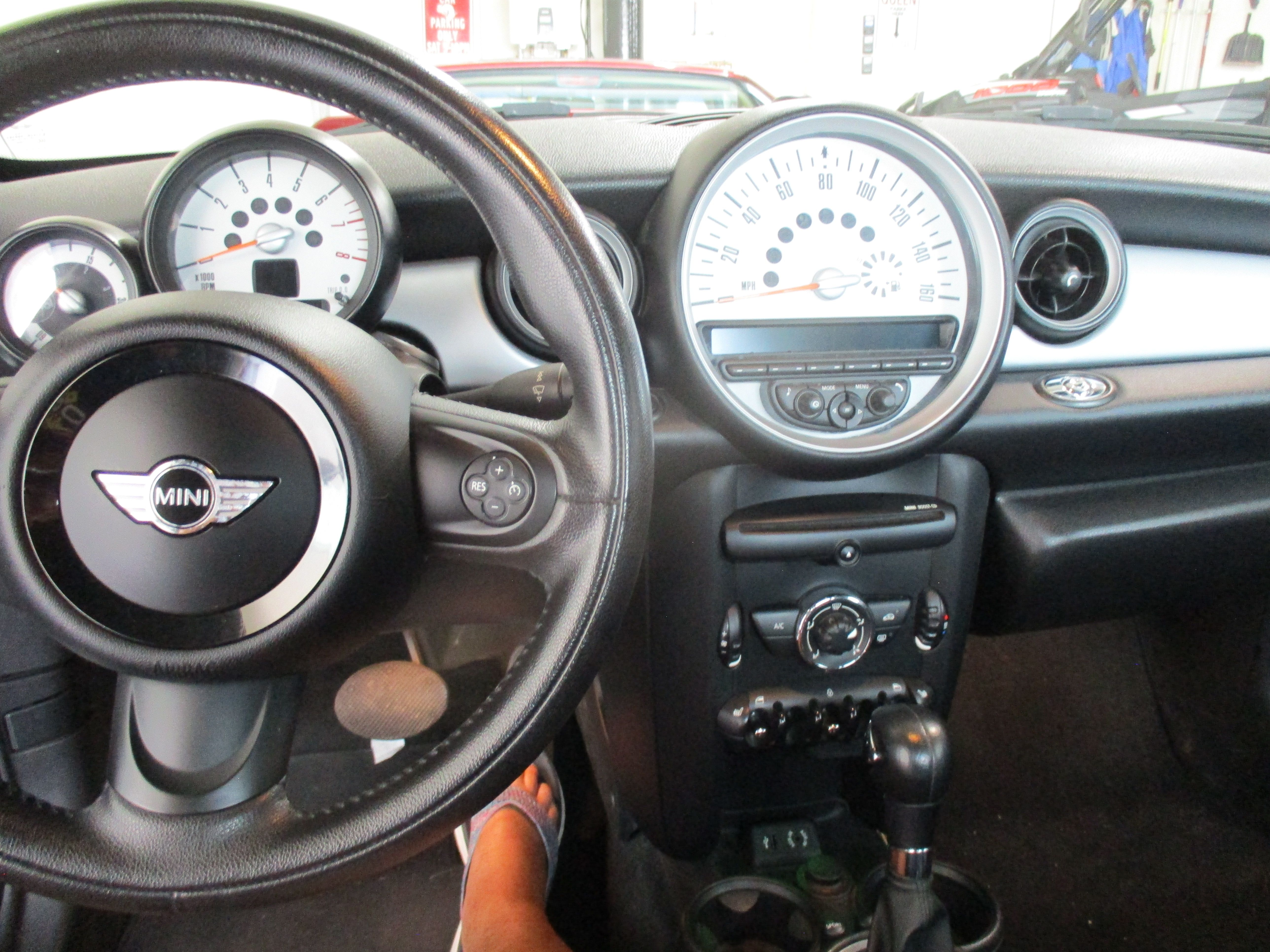 Used 2013 MINI Cooper Roadster FWD image 15