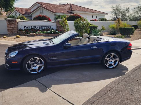 Used 2012 Mercedes-Benz SL 550 SL 550 Roadster 2D image 17