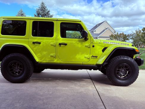 Used 2023 Jeep Wrangler Unlimited Rubicon w/ Xtreme 35 Tire Package image 23