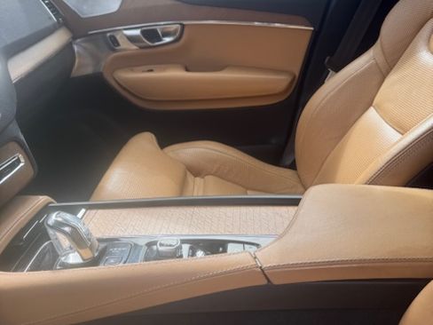 Used 2018 Volvo XC90 T8 Inscription w/ Convenience Package image 29