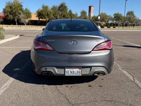 Used 2013 Hyundai Genesis 2.0T image 6