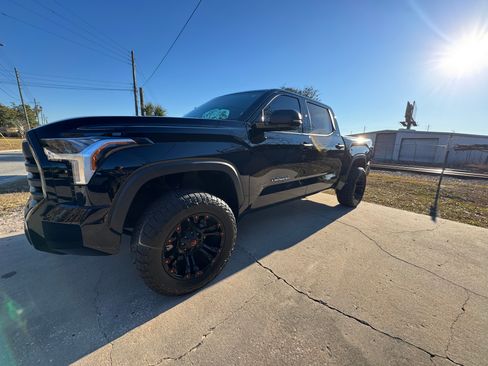 Used 2025 Toyota Tundra SR5 image 2