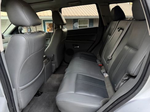 Used 2006 Jeep Grand Cherokee Limited image 10