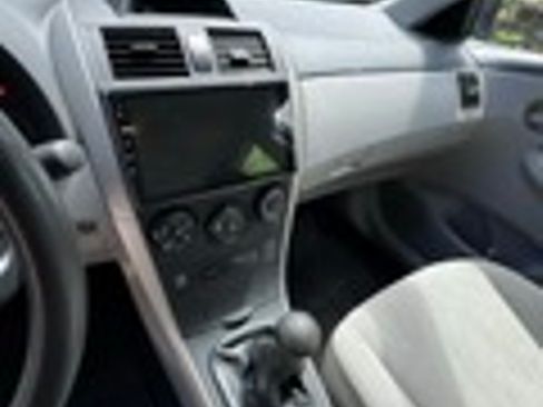 Used 2013 Toyota Corolla L FWD image 5