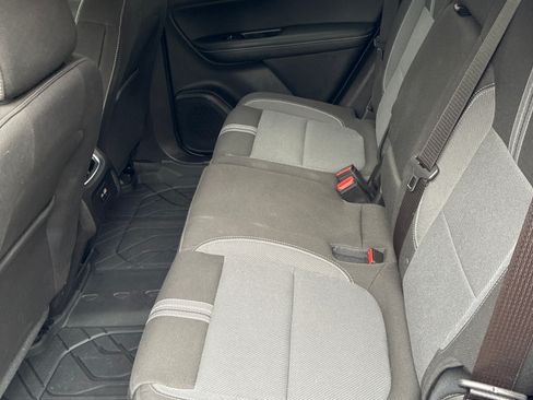 Used 2024 Chevrolet Blazer LT w/ Convenience Package image 4