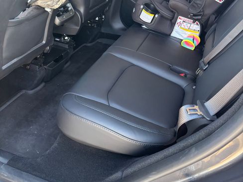 Used 2023 Tesla Model Y Performance image 16