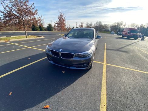 Used 2018 BMW 330i Gran Turismo xDrive image 2