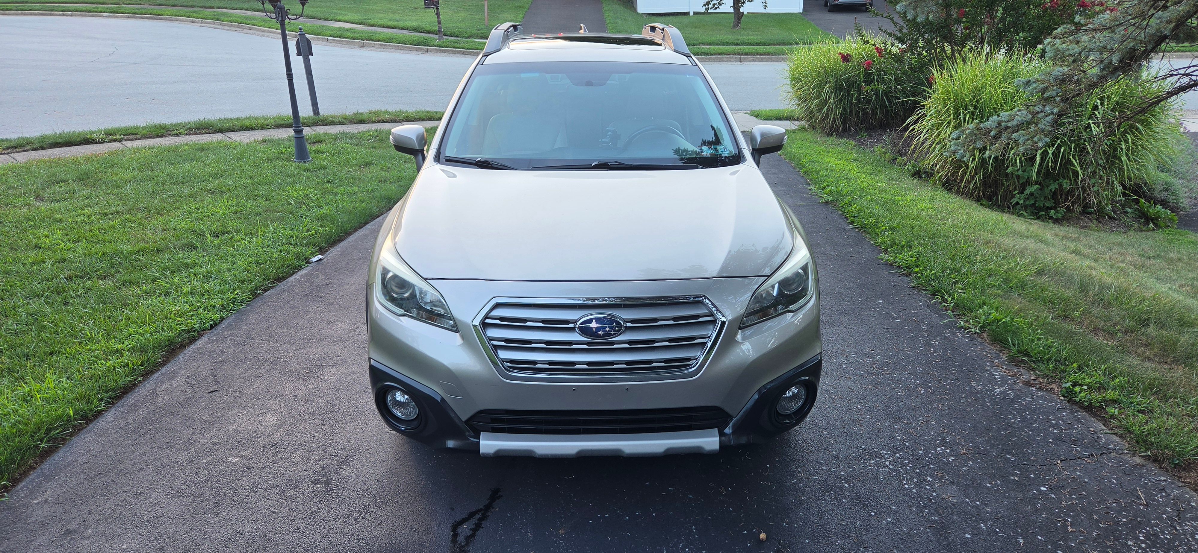 Used 2016 Subaru Outback 2.5i Limited AWD/4WD image 10