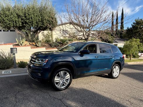 Used 2019 Volkswagen Atlas SE w/ Panoramic Sunroof Package image 4