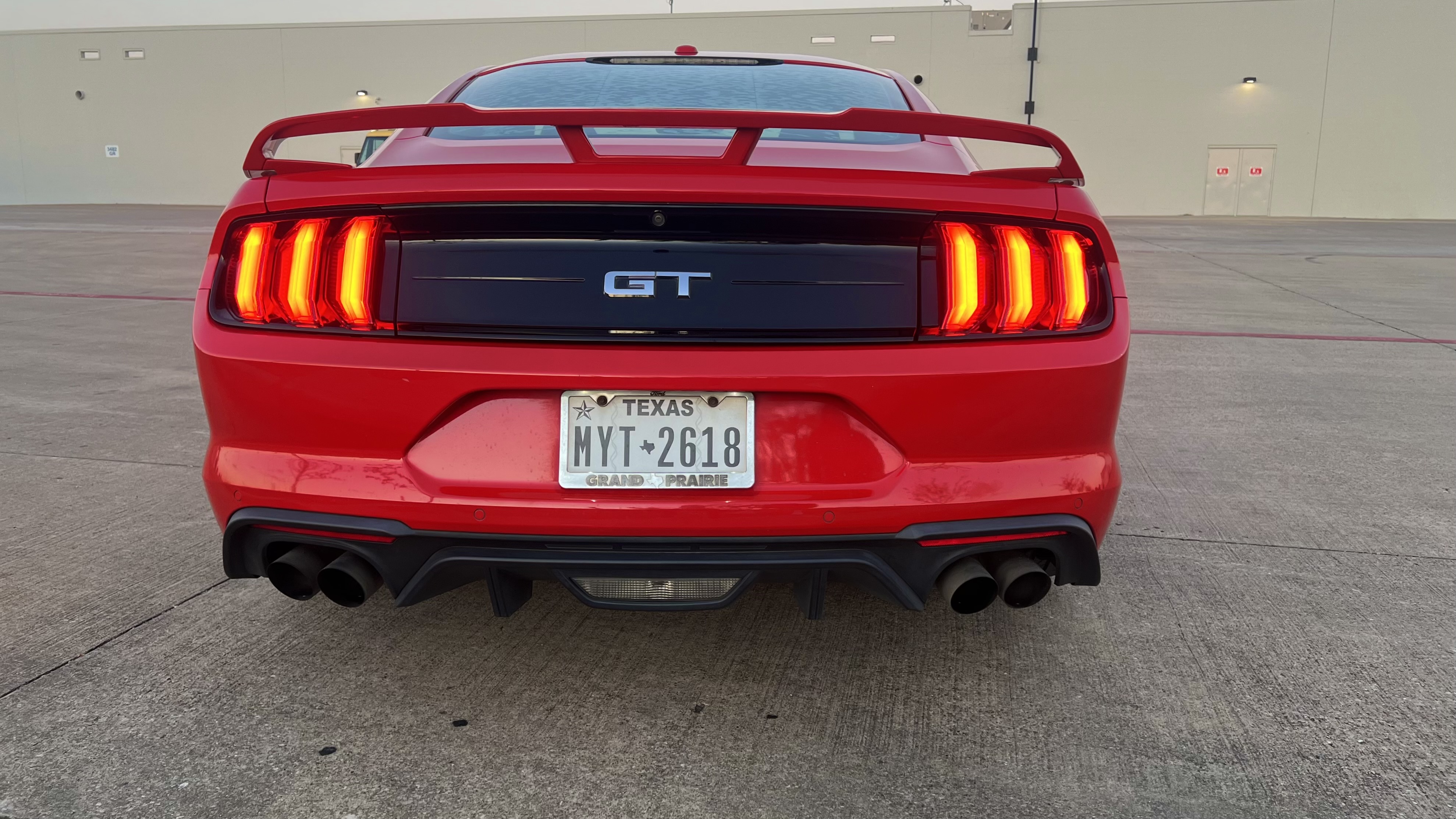 Used 2019 Ford Mustang GT Premium w/ GT Performance Package RWD image 9