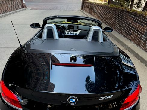 Used 2016 BMW Z4 sDrive35i RWD image 12