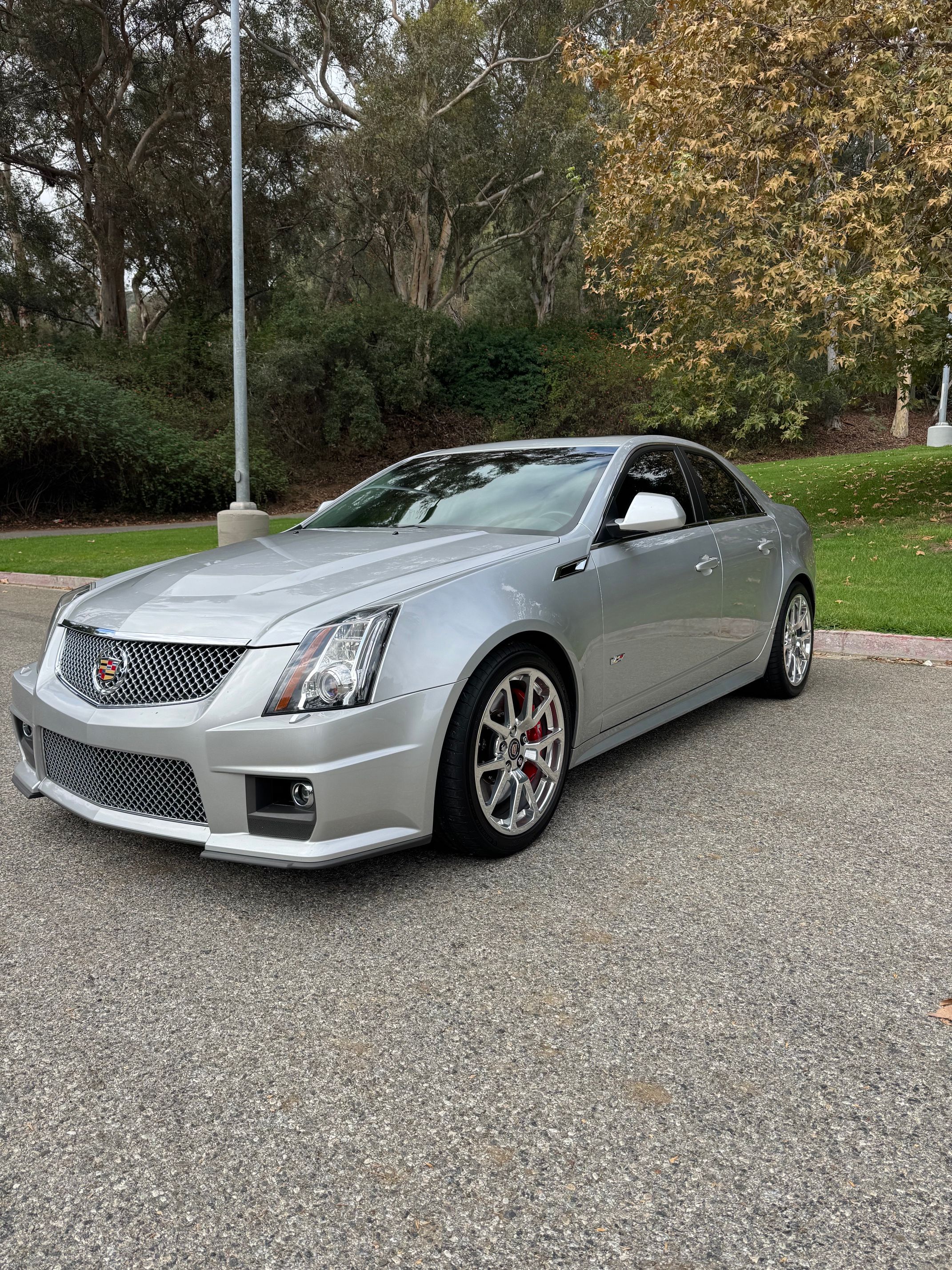 Used 2014 Cadillac CTS V RWD image 4