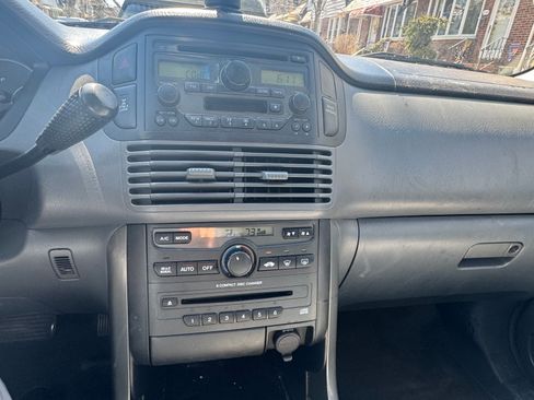 Used 2005 Honda Pilot EX image 9