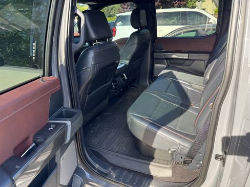 Used 2021 Ford F150 Lariat w/ Equipment Group 502A High image 11