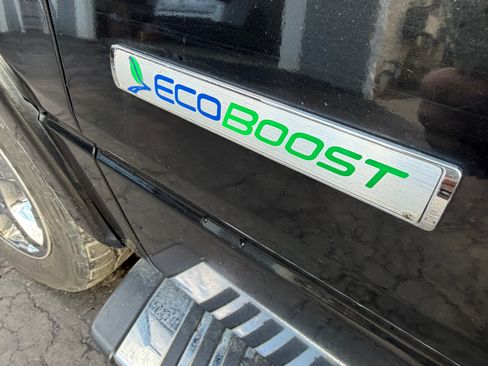 Used 2014 Ford F150 Lariat w/ Equipment Group 502A Luxury image 11