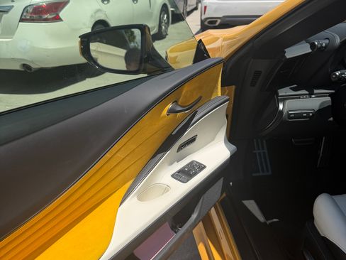 Used 2019 Lexus LC 500 Coupe RWD image 8
