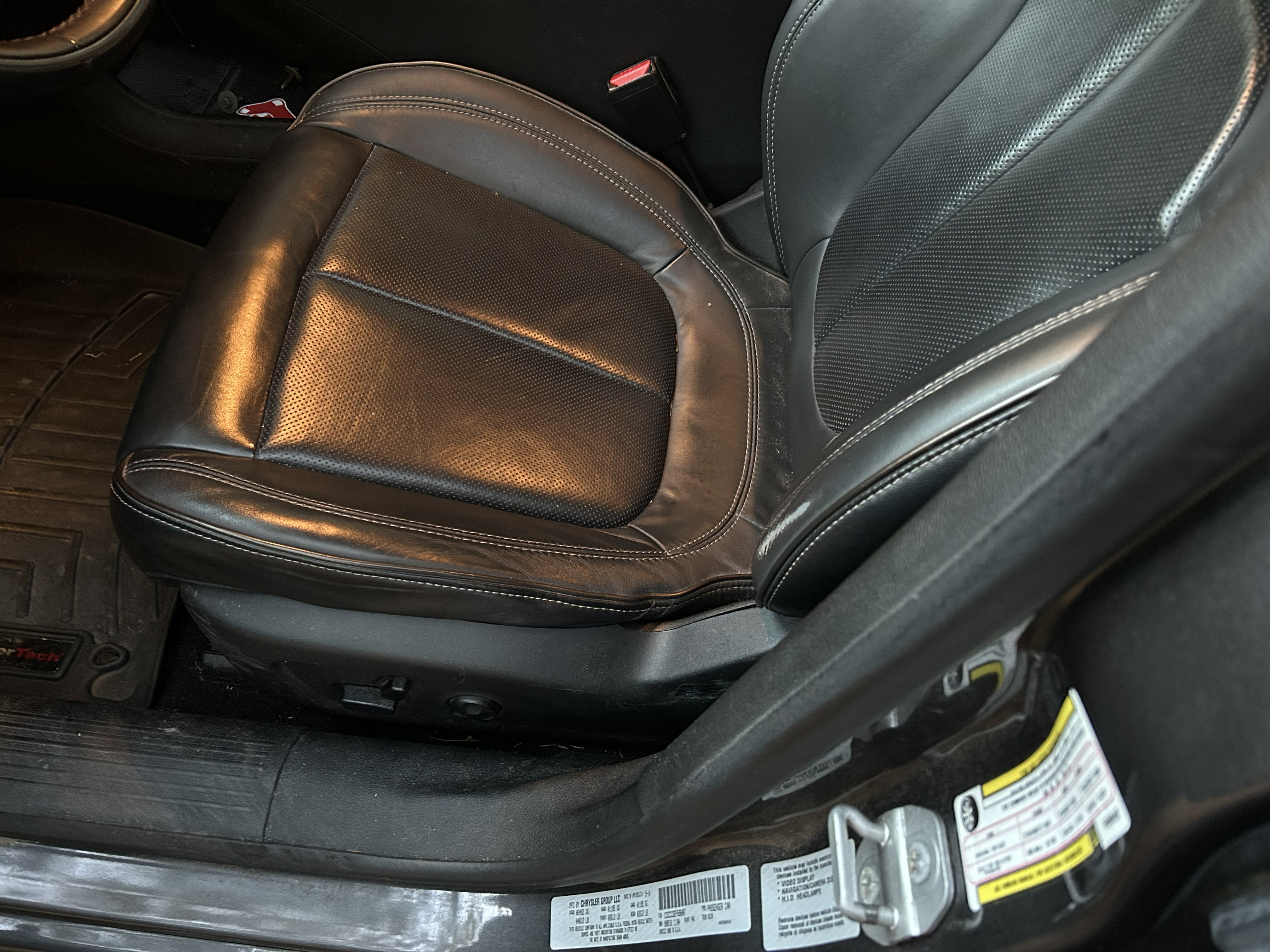 Used 2015 Chrysler 200 C w/ Navigation & Sound Group I FWD image 14