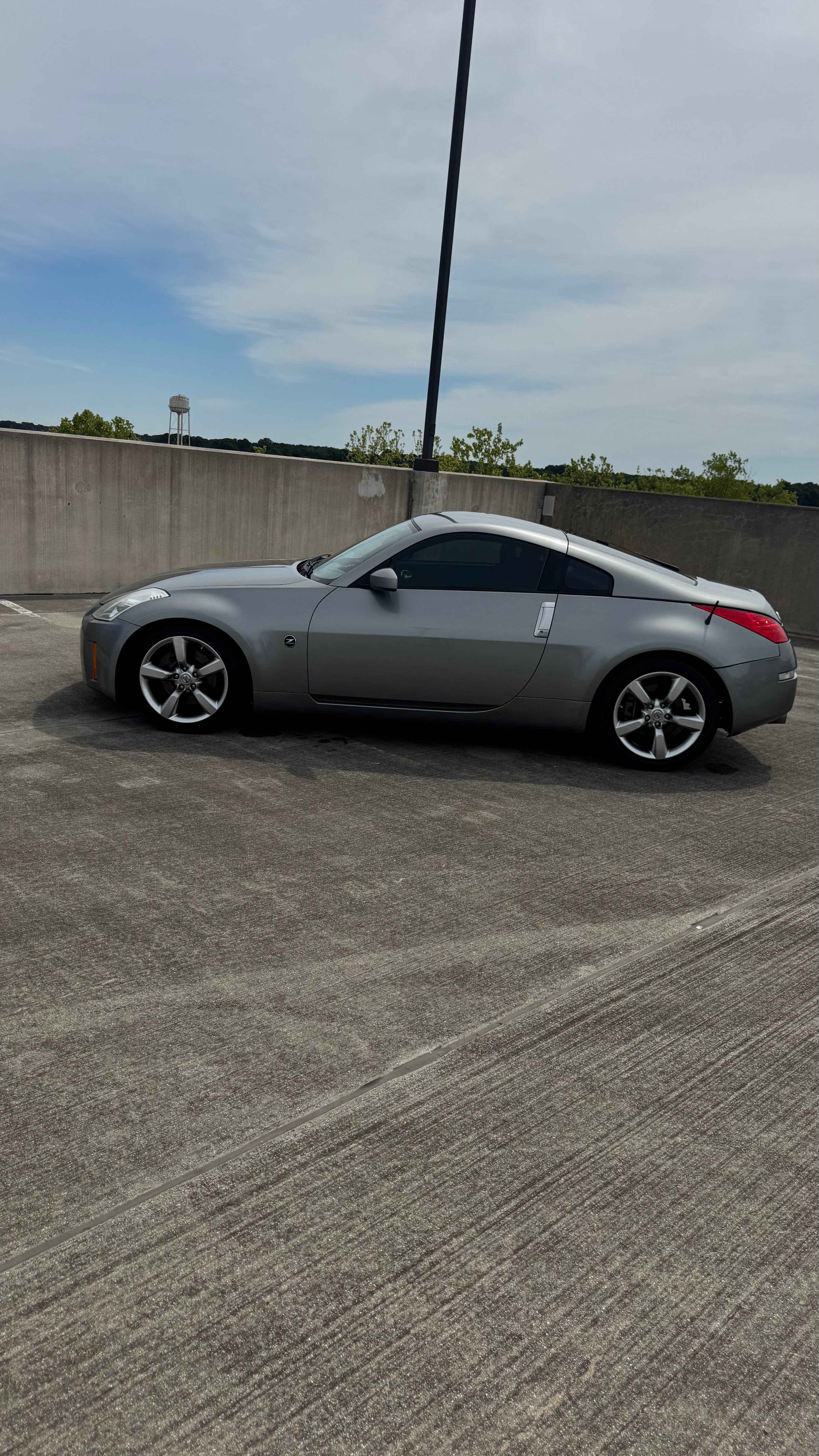 Used 2006 Nissan 350Z Coupe RWD image 1