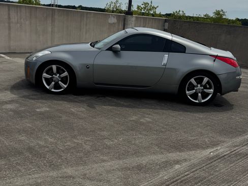Used 2006 Nissan 350Z Coupe RWD image 1