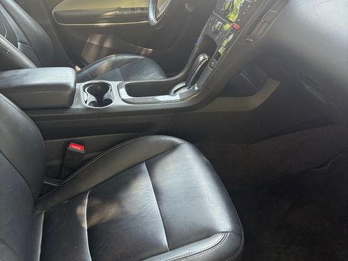 Used 2013 Chevrolet Volt Premium w/ Premium Trim Package FWD image 14
