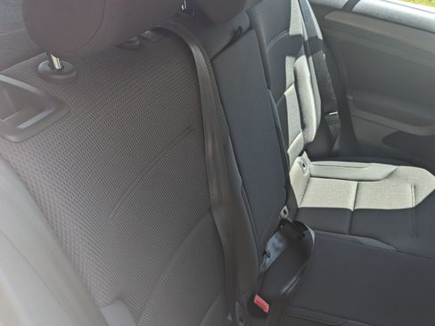 Used 2019 Volkswagen e-Golf SE w/ Driver Assistance Package image 10