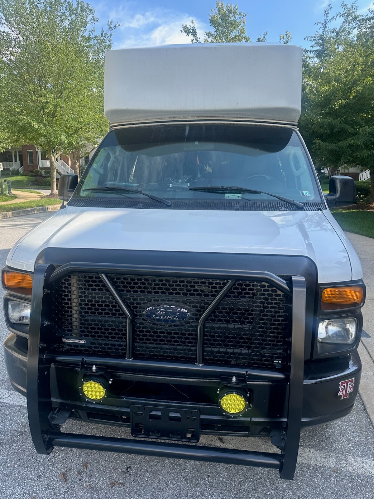 Used 2010 Ford E-350 and Econoline 350 Extended Super Duty RWD image 13