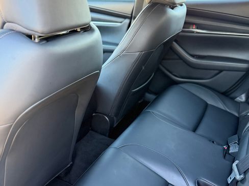 Used 2019 MAZDA MAZDA3 Hatchback image 13