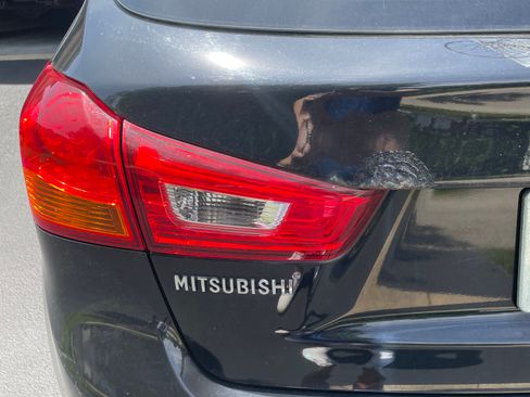 Used 2015 Mitsubishi Outlander Sport ES image 4